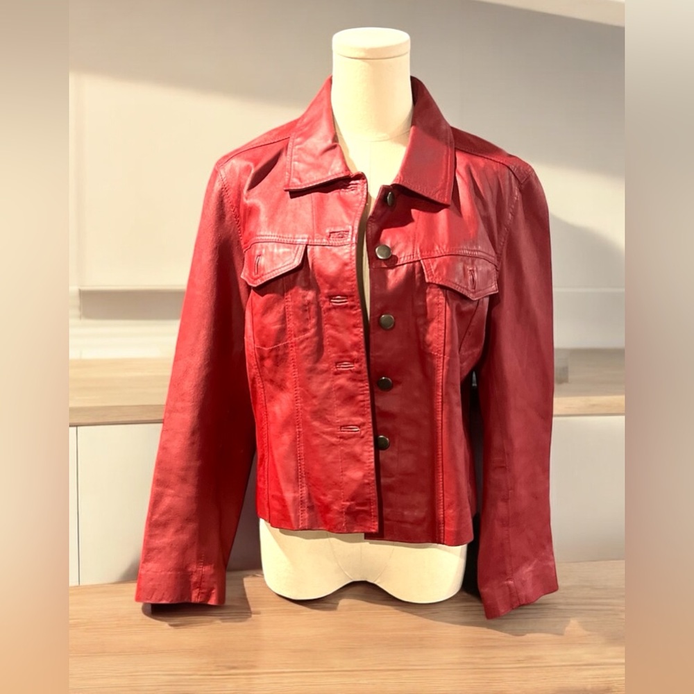 Bernardo Women’s Red Leather Jacket Size PL. - Picture 2 of 4